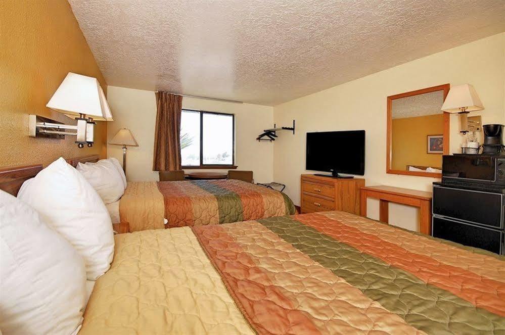 Super 8 By Wyndham Alamogordo - White Sands Exterior foto